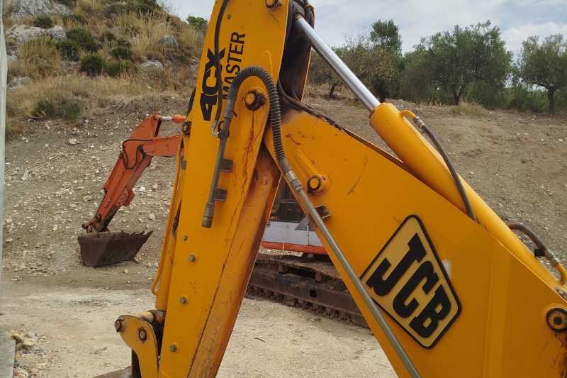 OmecoHub - Immagine JCB 4CX